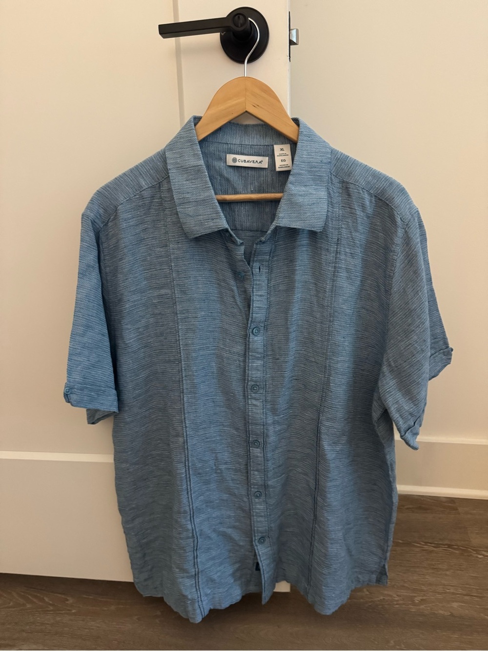 Cubavera Men's Light Blue Short-Sleeve Button-Down Shirt